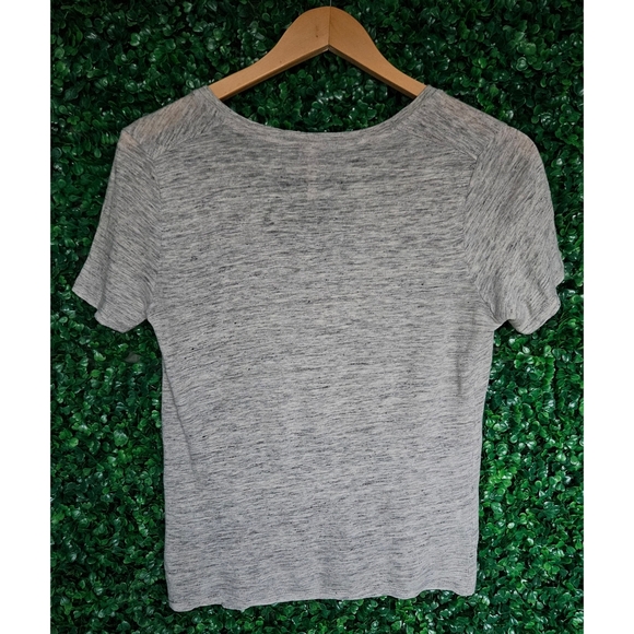 FREE when added to bundle - banana Republic linen v-neck tee - Picture 3 of 6